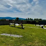 Pod Izerskim Niebem - Kameralny Z Balia, W Sasiedztwie Swieradowa-zdroju Holiday home Kamien (Lwowek Slaski, Lower Silesian)