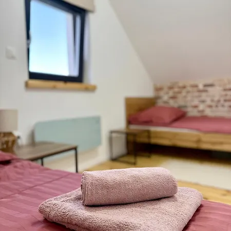 Casa de Férias Pod Izerskim Niebem - Kameralny Z Balia, W Sasiedztwie Swieradowa-zdroju Kamien (Lwowek Slaski, Lower Silesian)