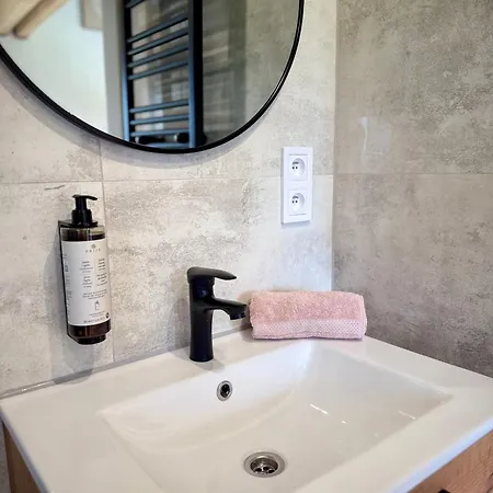 Casa de Férias Pod Izerskim Niebem - Kameralny Z Balia, W Sasiedztwie Swieradowa-zdroju